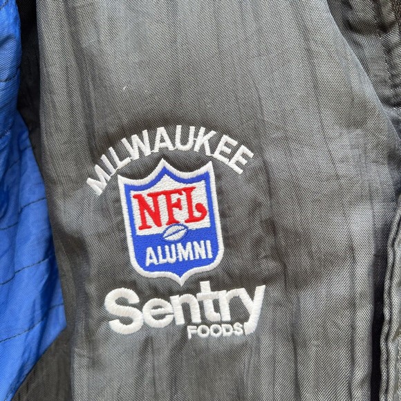 Vintage 90's Authentic Starter NFL Blue Jacket Size Large Milwaukee Sentry Foods - Picture 3 of 7